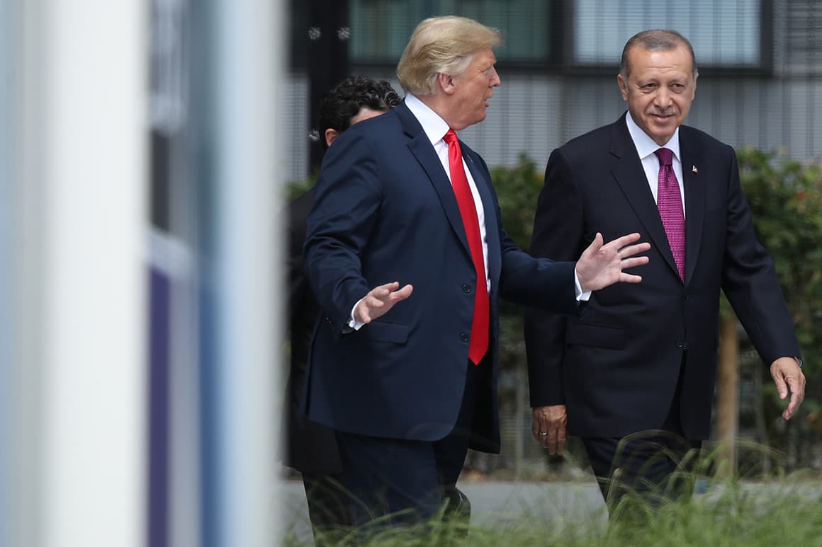 Trump falënderon Erdogan për lirimin e pastorit, presidenti: Vendimin e mori gjyqësori turk jo unë
