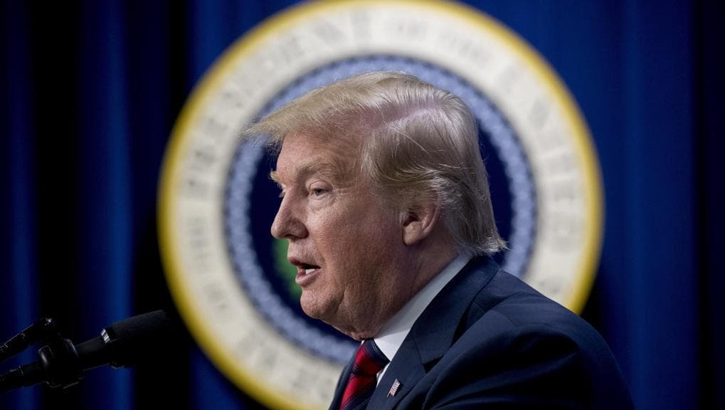 Trump humbet ndjekësit dhe thërret në zyrë shefin e Twitter-it