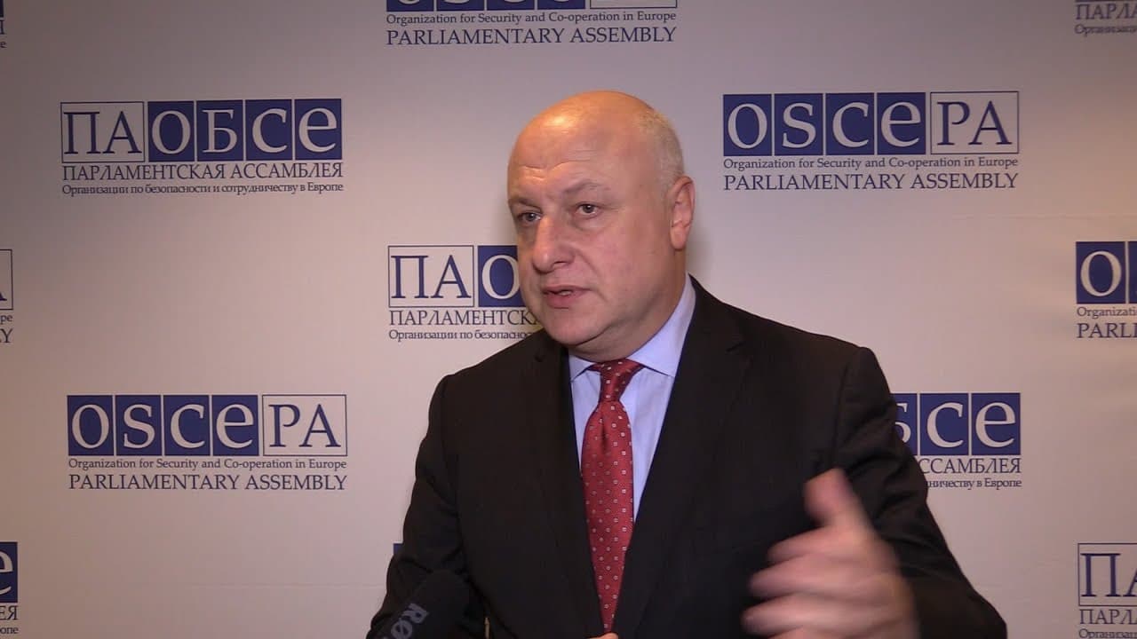 Presidenti i OSBE-së: Palët politike të dialogojnë, kriza kushtetuese është në prag