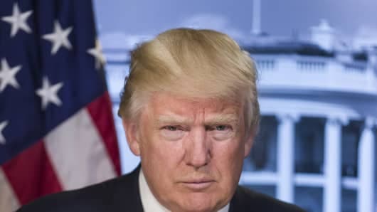 Irani lëshon mandat arresti për Trump