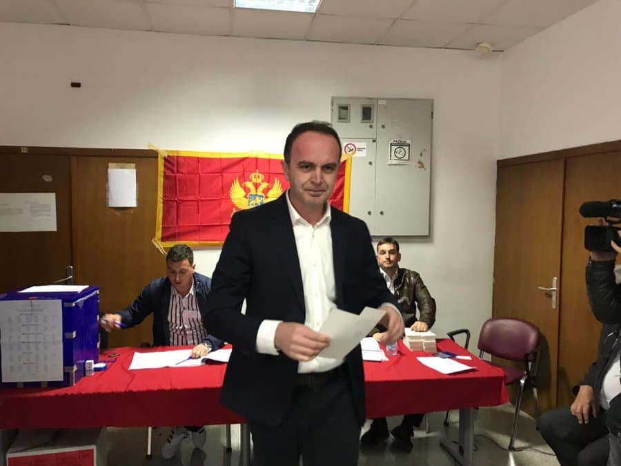 Shqiptarët fitojnë zgjedhjet e Tuzit (VIDEO)