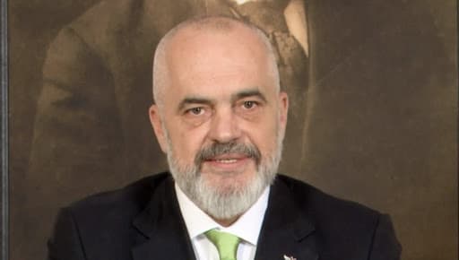 Rama: Përulem para çdo shqiptari, që punon dhe jeton në vendin tonë