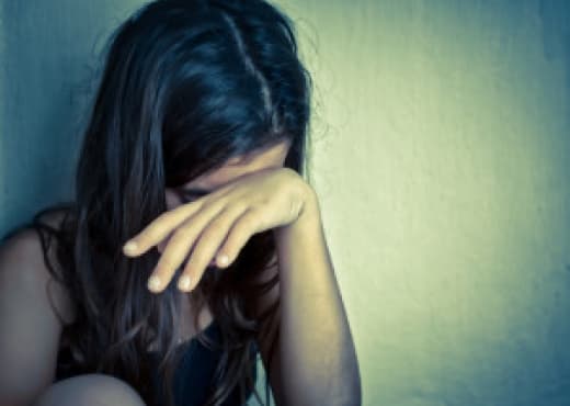 Fier, arrestohet 22-vjeçari, kreu marrëdhënie seksuale me një vajzë të mitur  