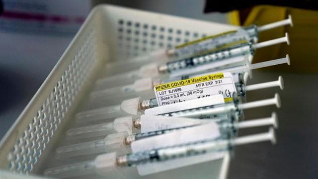 Vaksina e Pfizer/BionTech mbron edhe nga varianti britanik i Covid-19