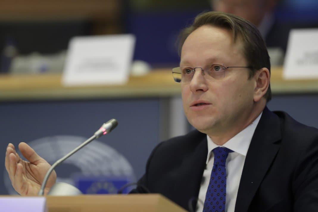Varhelyi: Nuk do të tolerohet korrupsioni me fondet