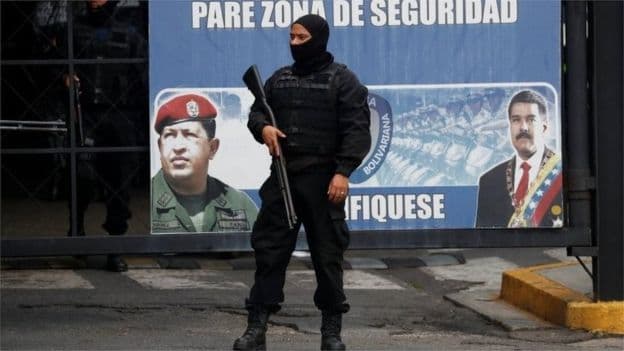 Në burgun e Caracas shpërthejnë në revoltë të burgosurit politikë