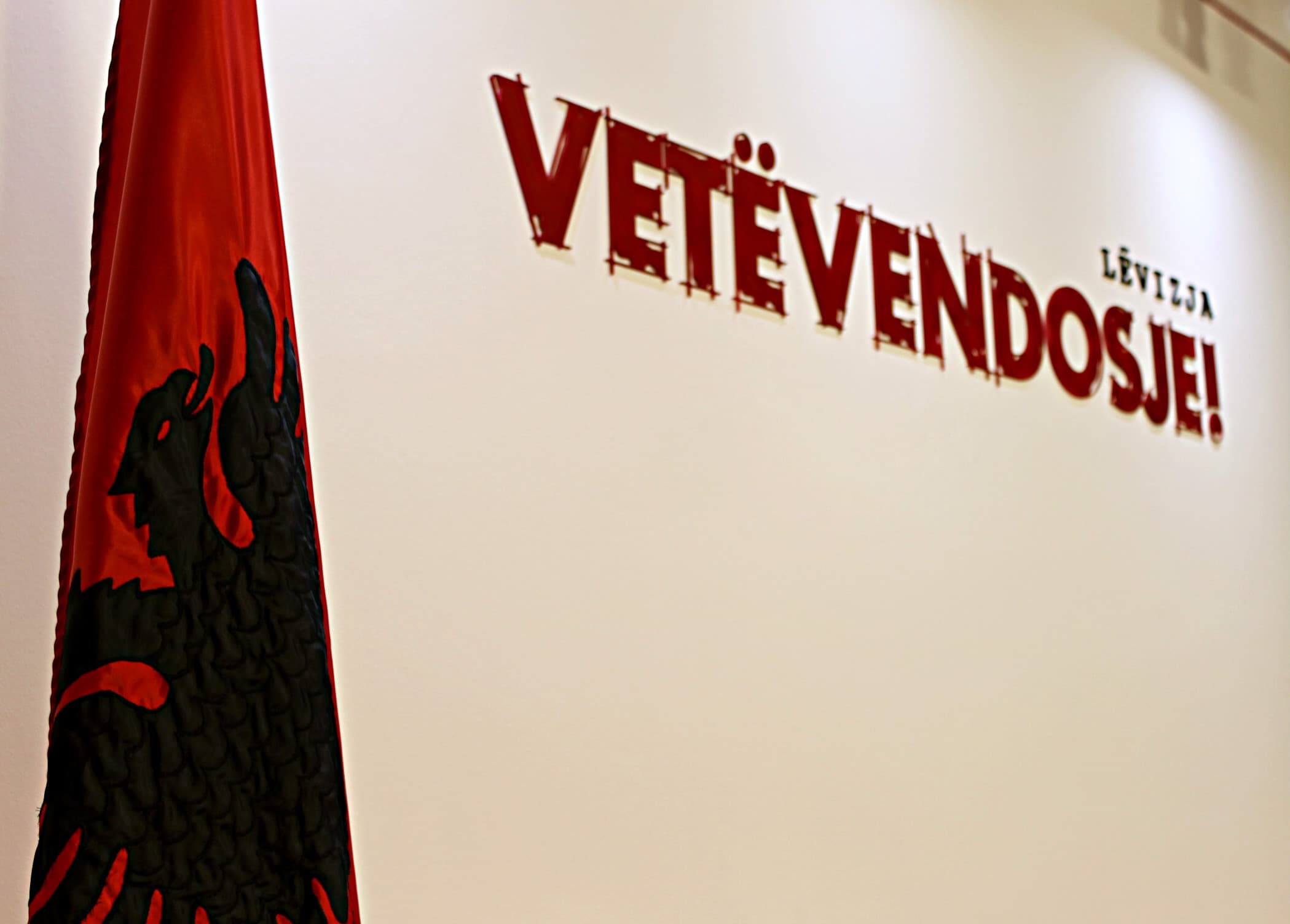 Lëvizja Vetëvendosje kërkon dorëheqjen e qeverisë