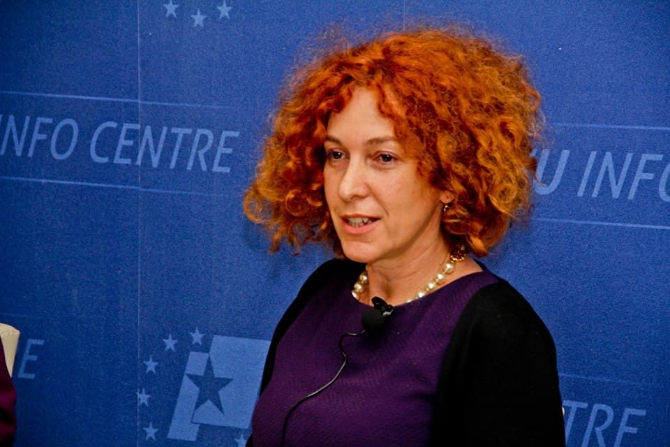Vlahutin flet për hapjen e negociatave, kanabisin dhe hetimet për ish-ministrin Tahiri