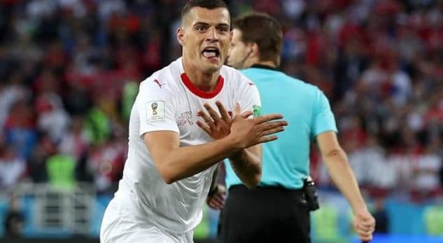 Xhaka shënon një supergol dhe feston me simbolin e shqiponjës (VIDEO)