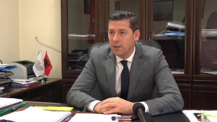 Arrestohet ish-drejtori i Përgjithshëm i Rrugëve