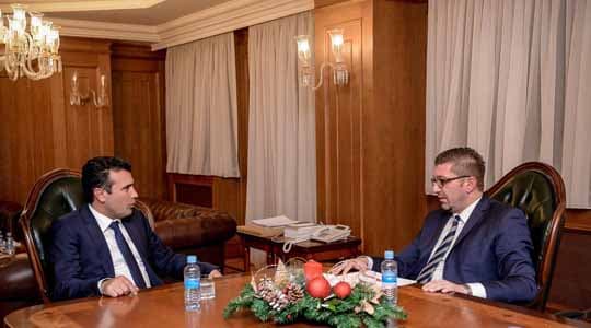 Maqedonia e Veriut, Zaev dhe opozita ulen në bisedime për qeverinë teknike
