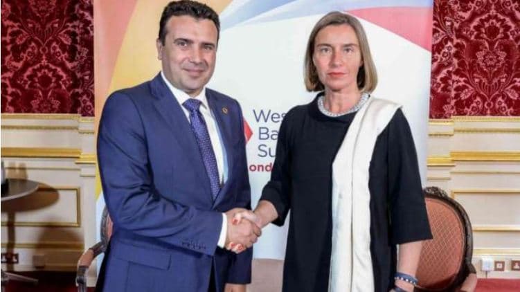 Zaev takon Mogherinin: KE mbetet plotësisht fazën e re të reformave në Maqedoni