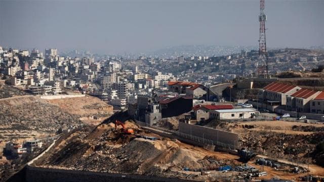 Izrael/ Bennet ndërton mijëra banesa për izraelitët, palestinezët kundërshtojnë