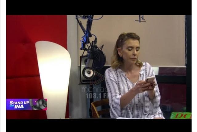Stand up with Ina/ Realiteti tjetër që kanë krijuar rrjetet sociale ( VIDEO)
