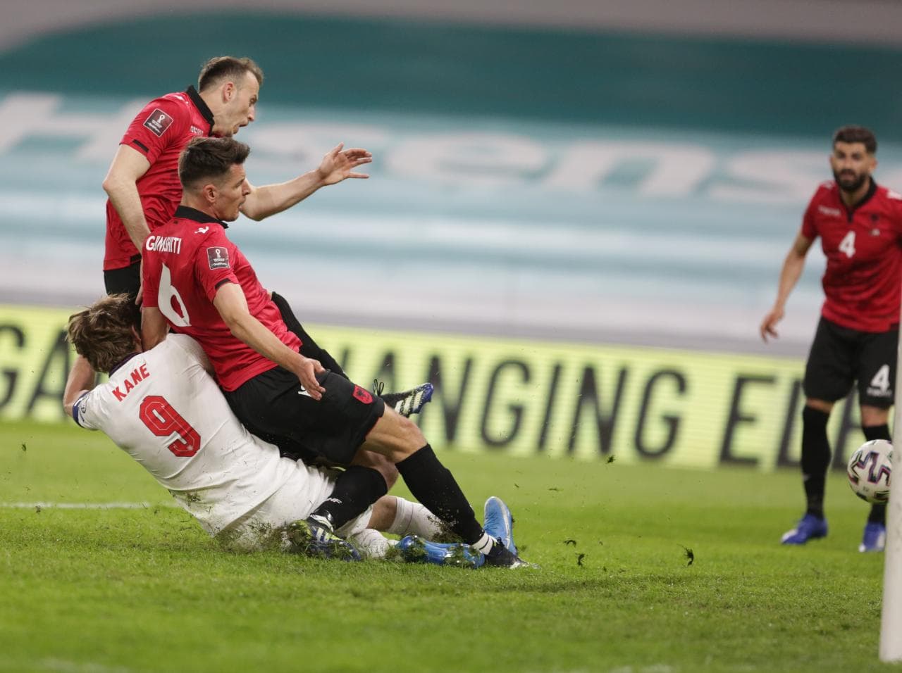 Përfundon me rezultatin 0:2 ndeshja Shqipëri-Angli në “Air Albania” (VIDEO)