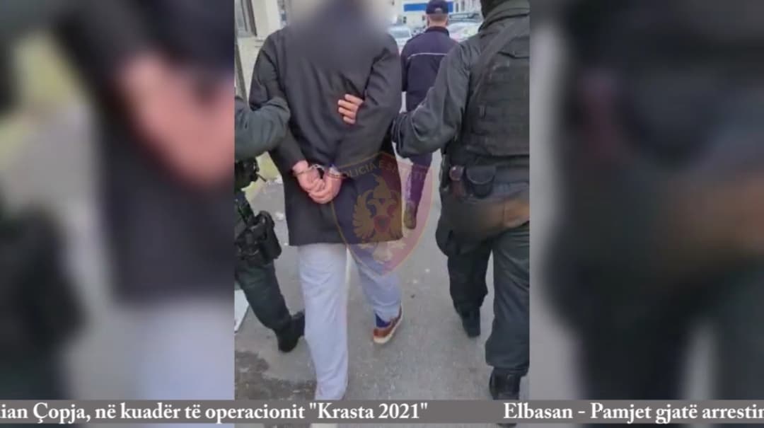 Fshihej në banesën e Ardian Çapjas, arrestohet një tjetër person në Elbasan (VIDEO)