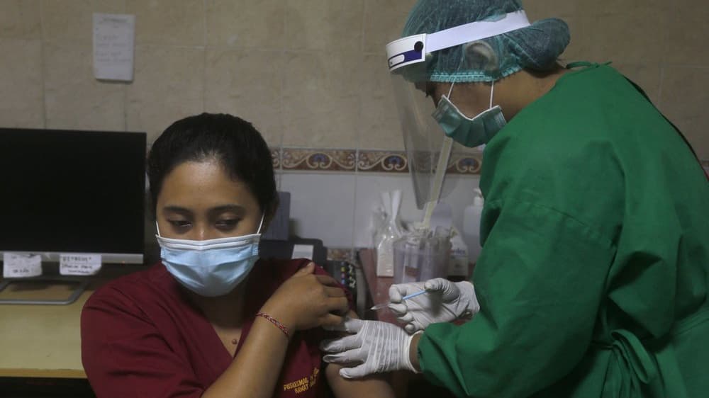 Refuzohet vaksinimi me Sinovac nga indonezianët