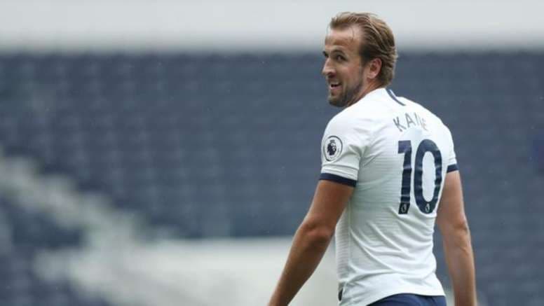 Tottenham nuk përjashton shitjen e Kane
