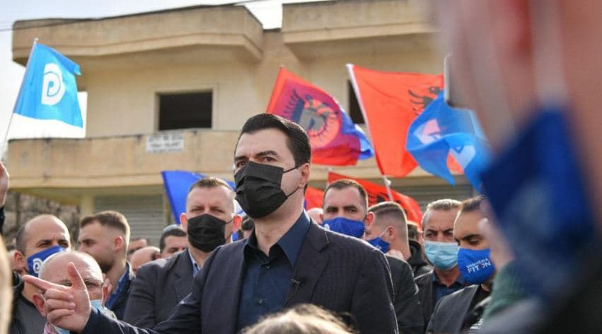 Banorët e Unazës së Re takim me Bashën: Anuloni projektin e devijimit të lumit Lana