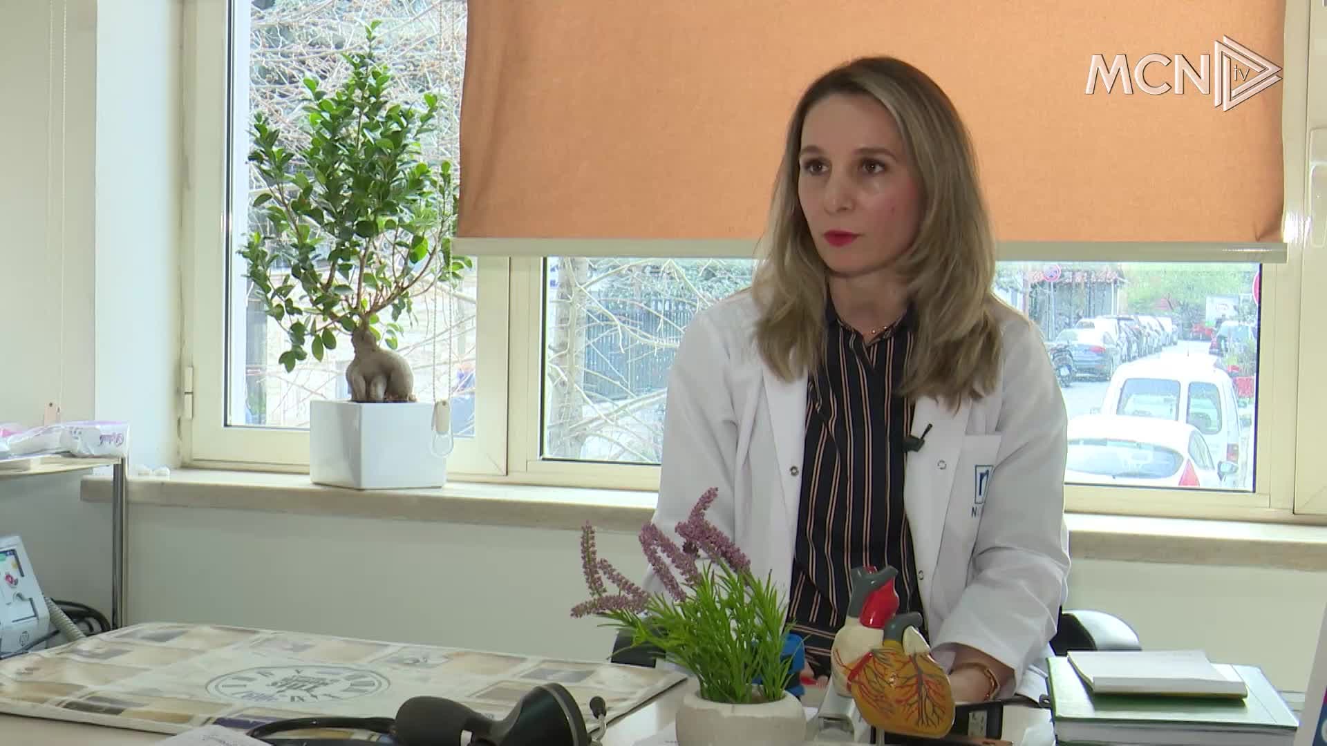 Kovid shton aritmitë në zemër (VIDEO)