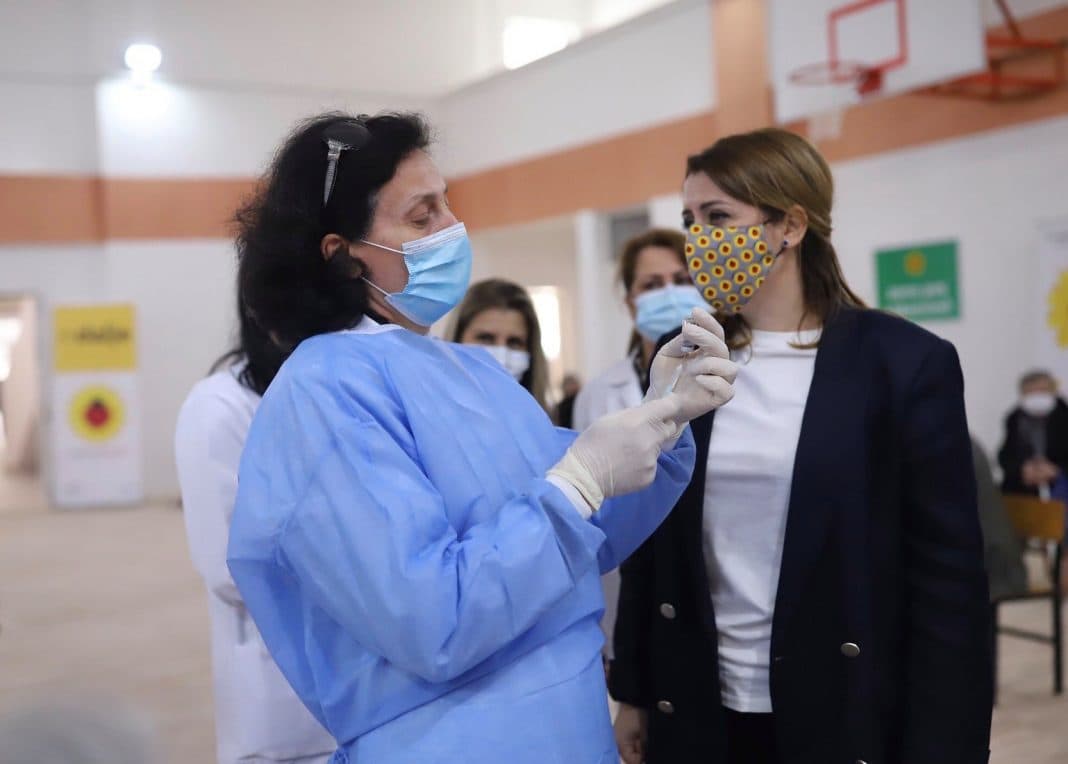Vaksinimi masiv/ Manastirliu: Në një ditë mbi 10 mijë vaksinime