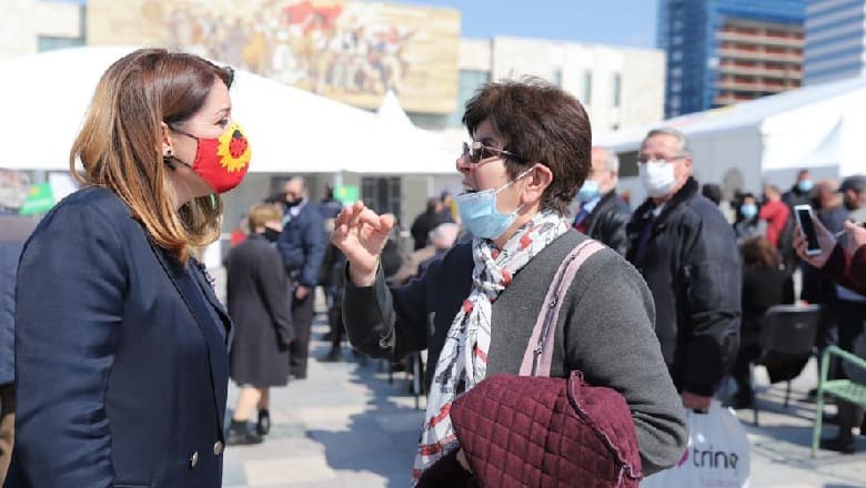 Manastirliu: Nga e hëna nis vaksinimi për moshat mbi 60 vjeç, regjistrohuni te mjeku i familjes