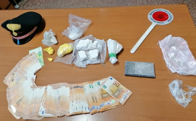 U kapën me kokainë dhe 10 mijë euro, arrestohen dy shqiptarët nën Itali