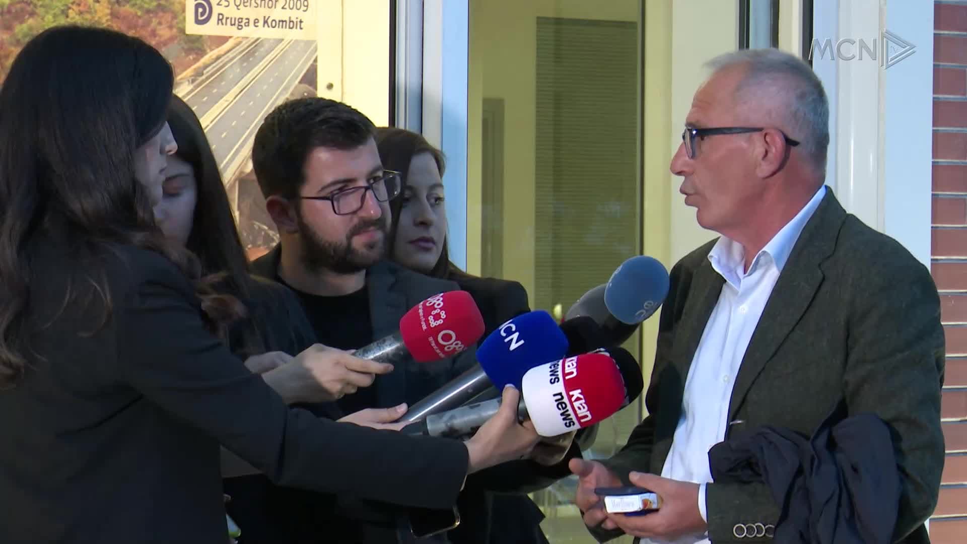 PD s’njeh humbjen, por hyn në kuvend (VIDEO)