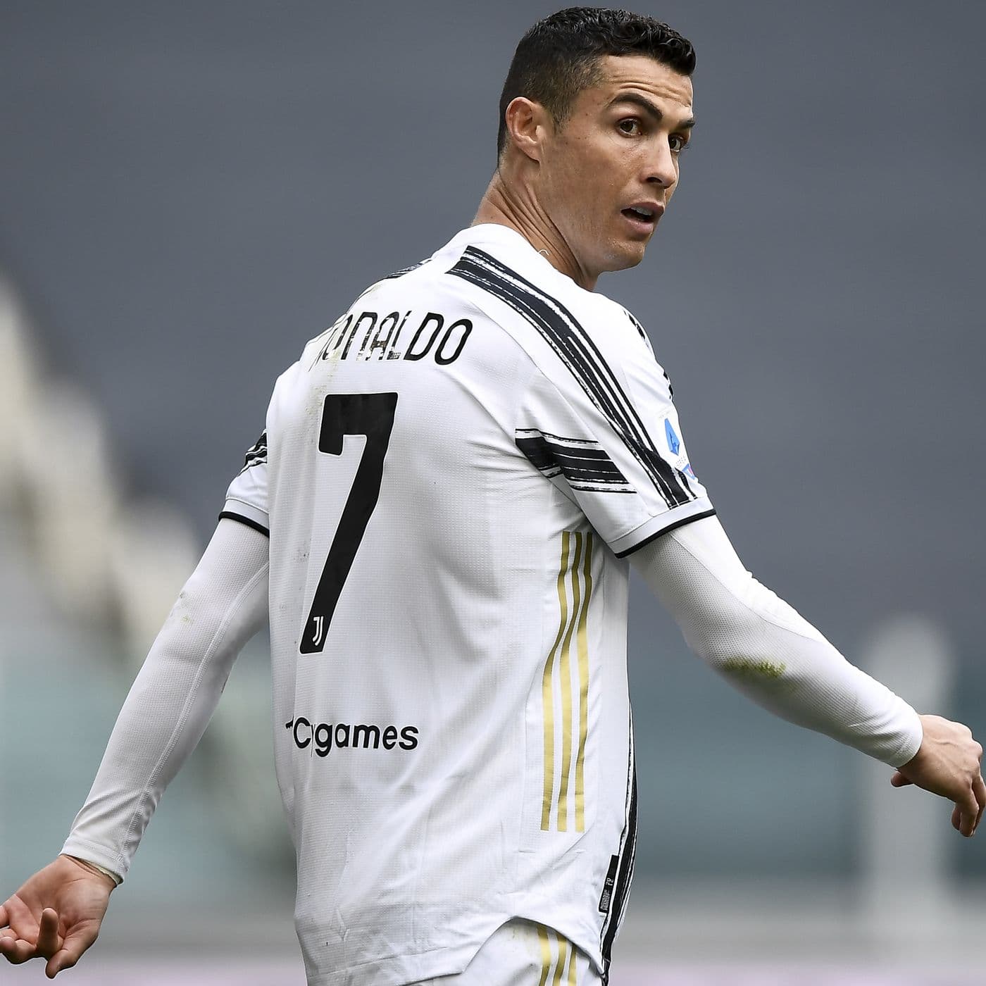 Cristiano Ronaldo vendos të ardhmen