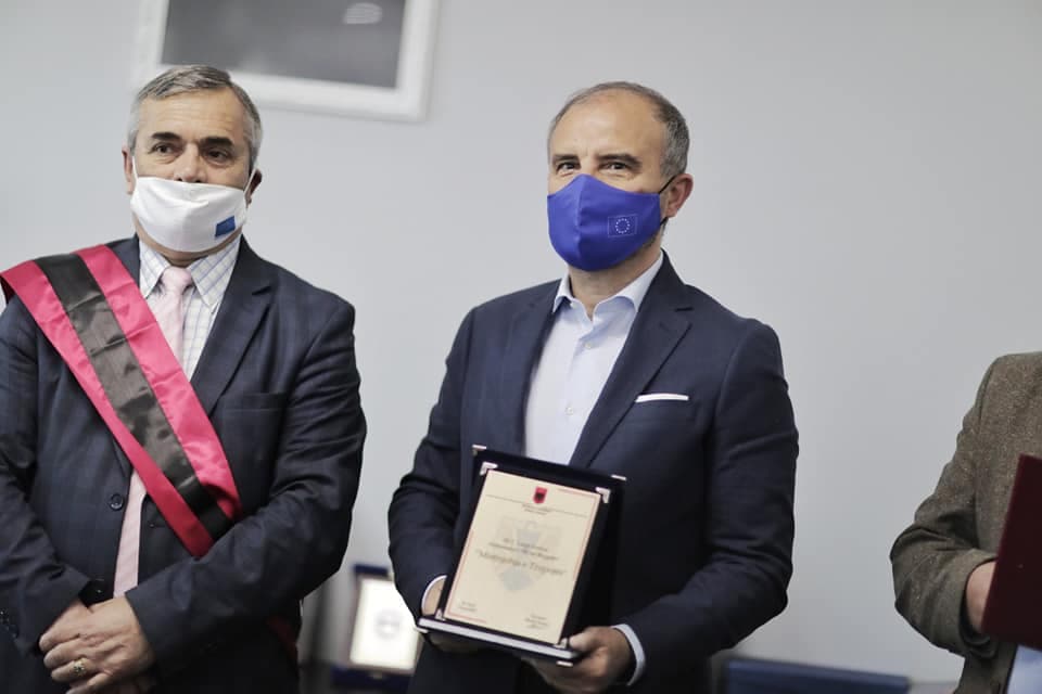 Javët e Europës 2021/ Ambasadori Soreca merr çmimin “Mirënjohja e Tropojës”