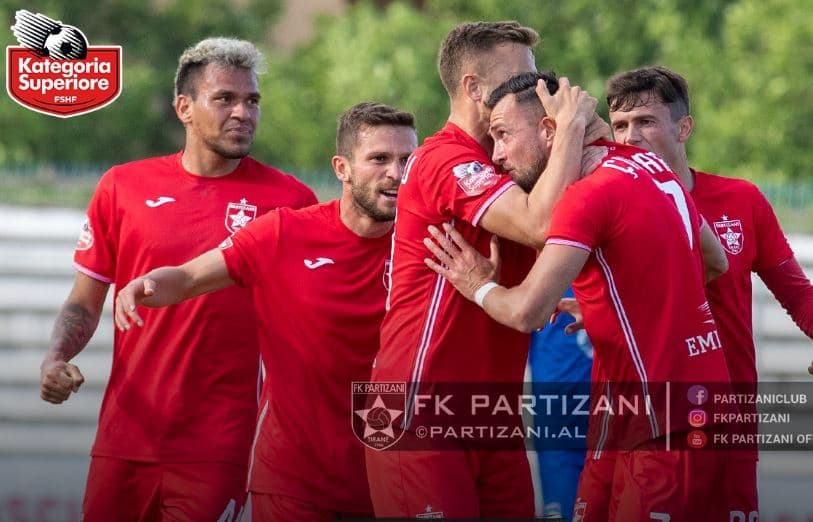 Partizani bën ligjin në Durrës, mposht Teutën dhe kthehet i pari