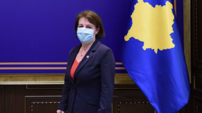 Ministrja Gërvalla kërkon shkarkimin e 12 ambasadorëve politikë të Kosovës (VIDEO)