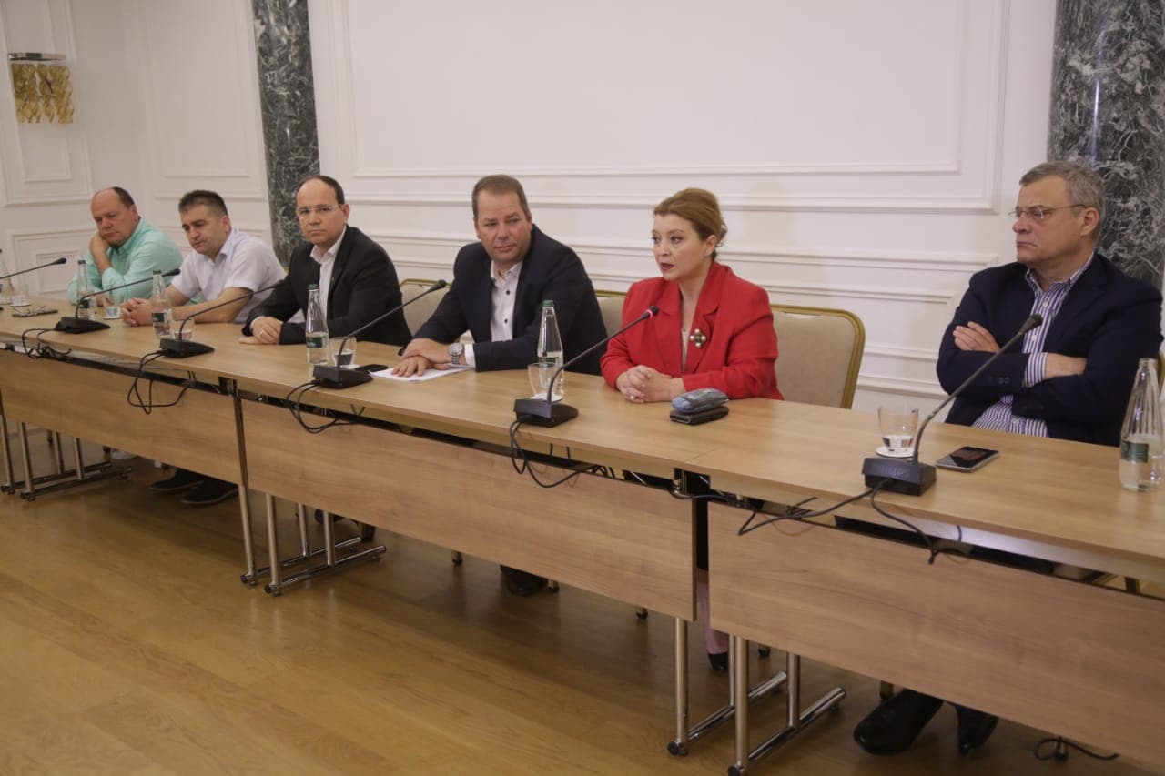Harxhi: Nuk tërhiqem nga gara, PD është marrë peng nga Lulzim Basha