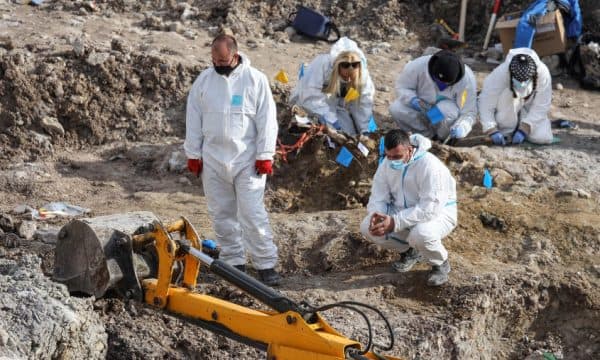 Përmbyllet procesi i gërmimeve/ Gjenden nëntë trupa në Kizhevak të Serbisë