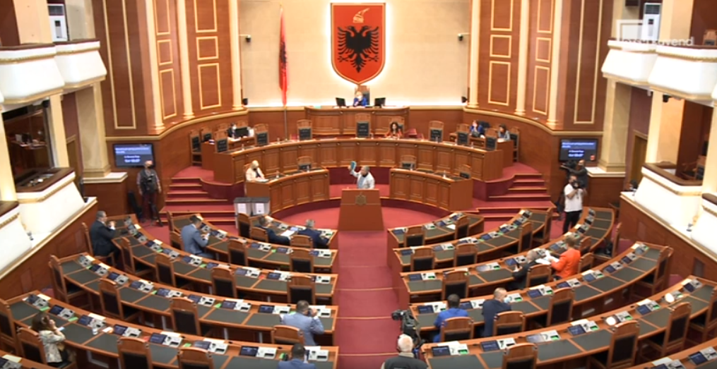 Kuvendi sot/ Shqyrtohen raportet vjetore të gjashtë institucioneve