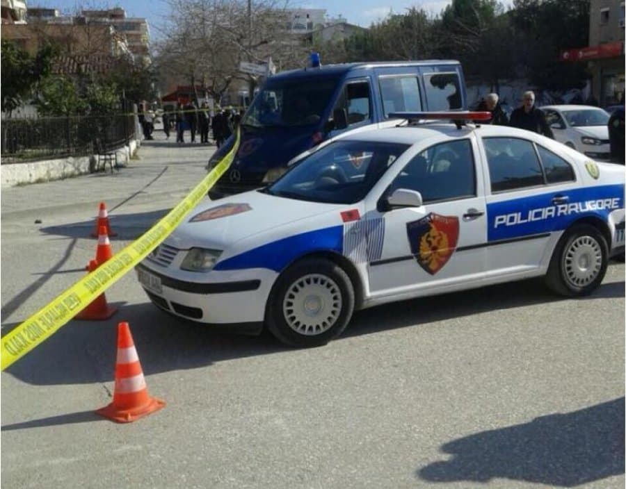 Tiranë, 20-vjeçarin e zë korrenti ndërsa punonte në lavazh