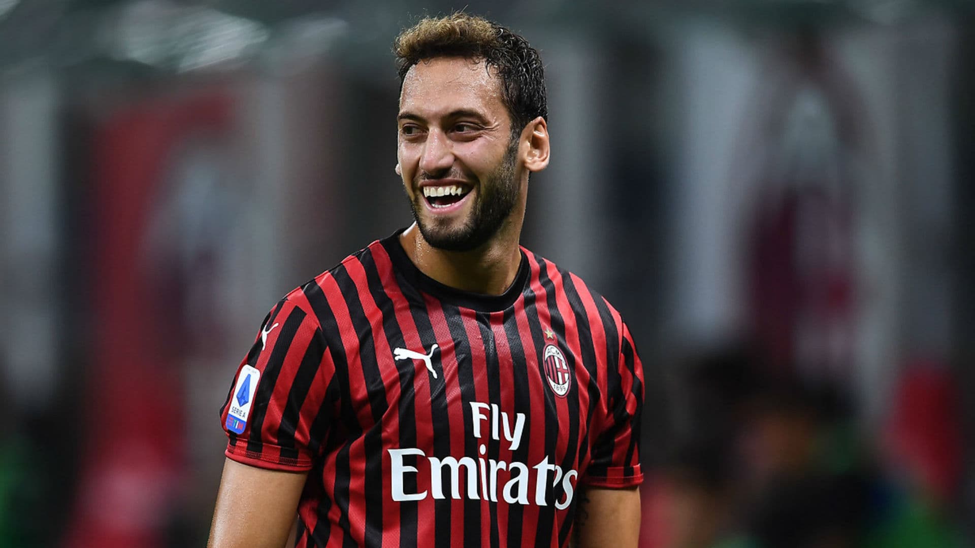Atletico në luftë për Calhanoglu