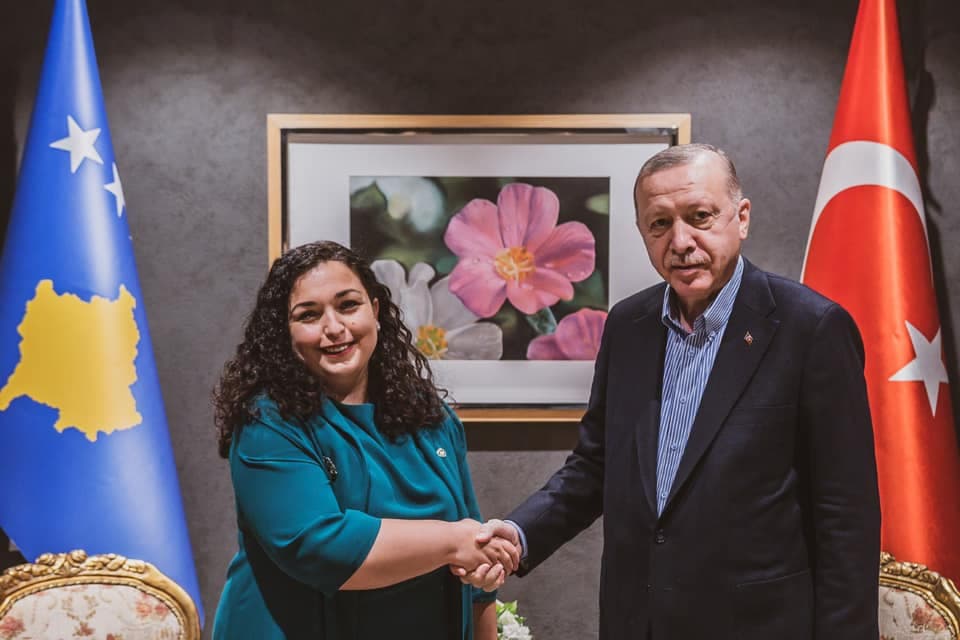 Osmani takon Erdoganin: Një bisedë për raporte të shkëlqyera