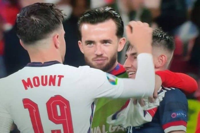Euro 2020/ Ben Chilwell dhe Mason Mount vetëizolohen pasi Gilmour rezultoi me Covid-19