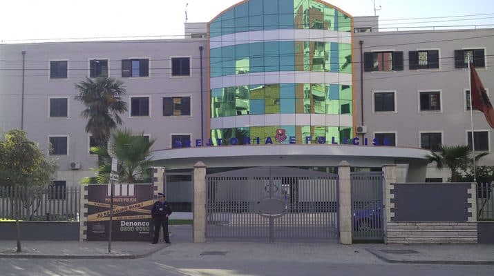 Tentuan të vidhnin një transformator, kapen 4 hajdutët në Durrës