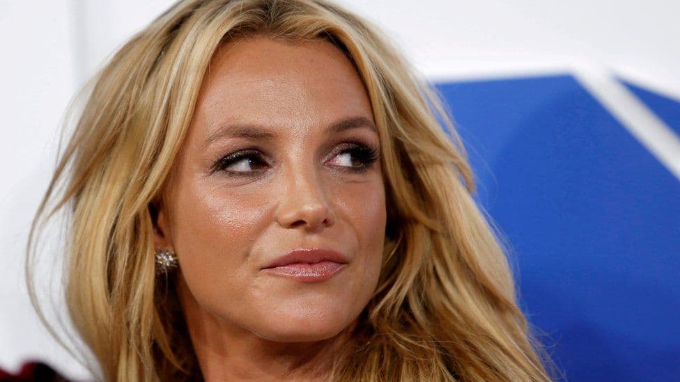Gjykata nuk pranon kërkesën e Spears për t’i hequr babait të saj rolin e mbikëqyrësit