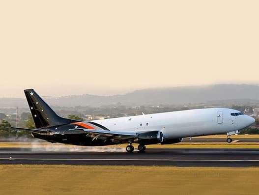 Aeroplani Boeing 737 rrëzohet në Honolulu