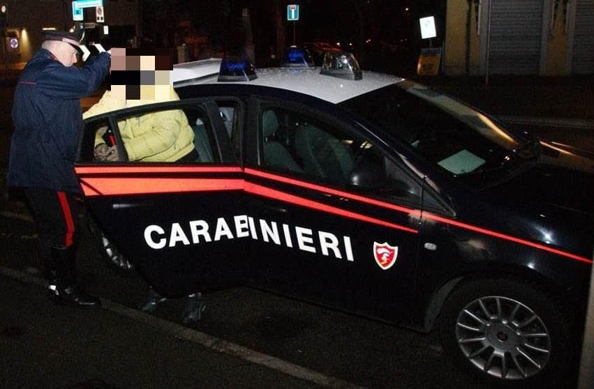 Itali, grabitësit shqiptarë kapen “mat” nga policia