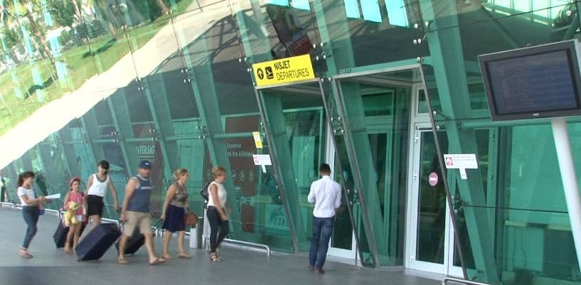 “Ejani 3 orë para fluturimit”, TIA bën njoftimin e rëndësishëm