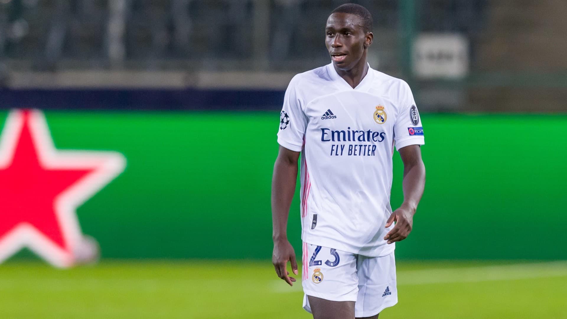 Ferland Mendy drejt largimit
