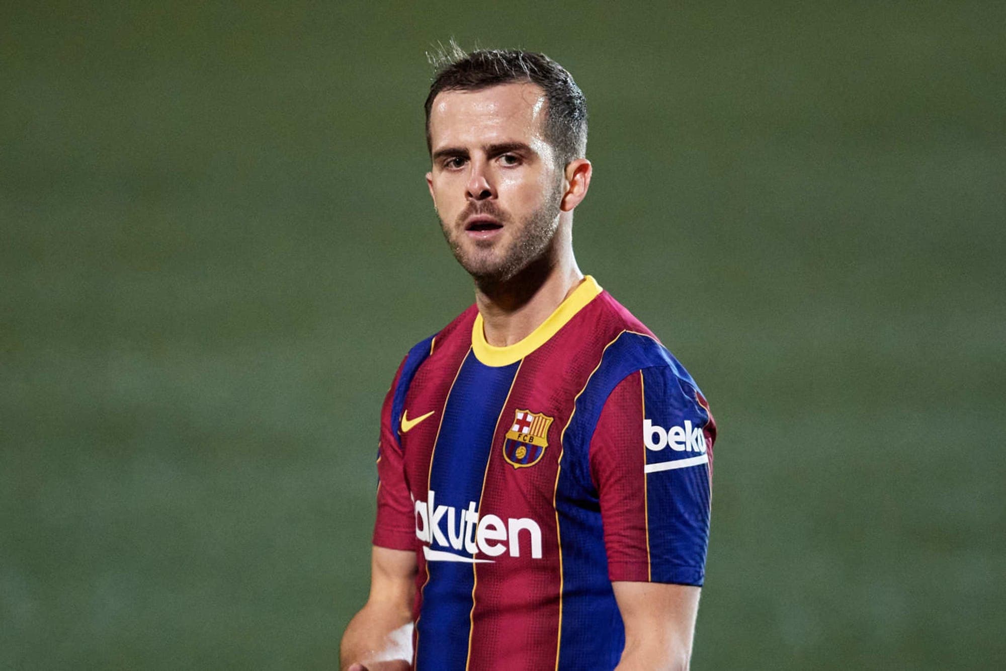 Juventus nuk dorëzohet për Pjanic