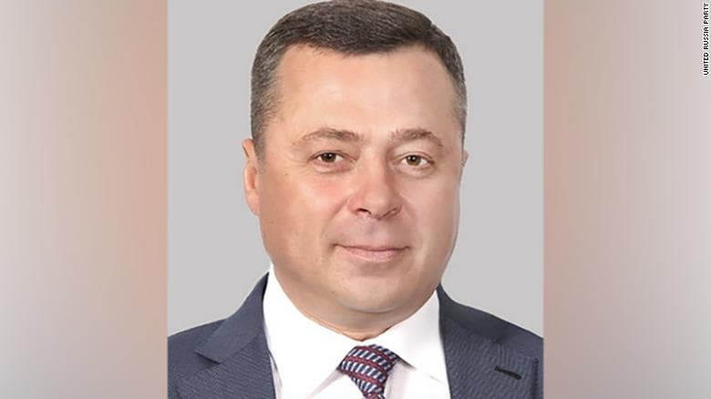 Politikani dhe milioneri rus vret një person: E ngatërrova me ari