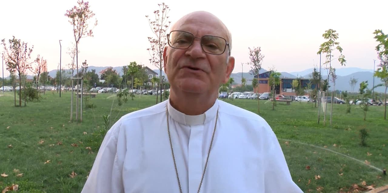 Strehimi i afganëve, Arqipeshkëvi i Shkodrës: Shteti të tregohet i kujdesshëm me ata që do vinë (VIDEO)