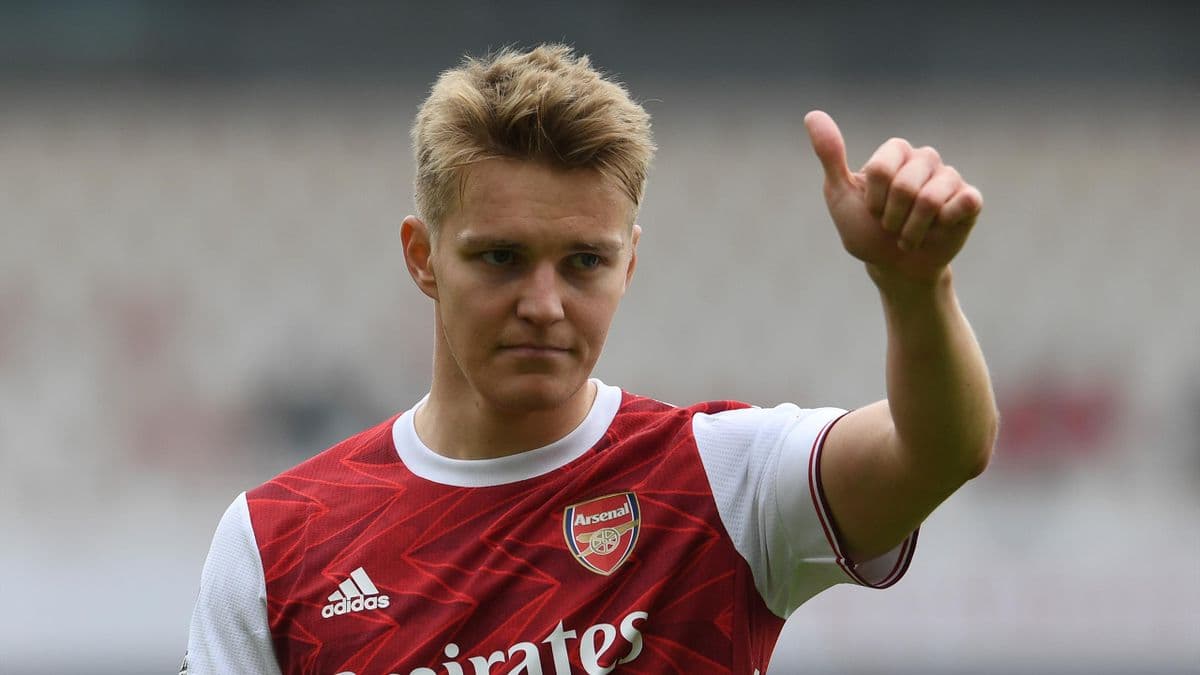Arsenali blen Odegaard