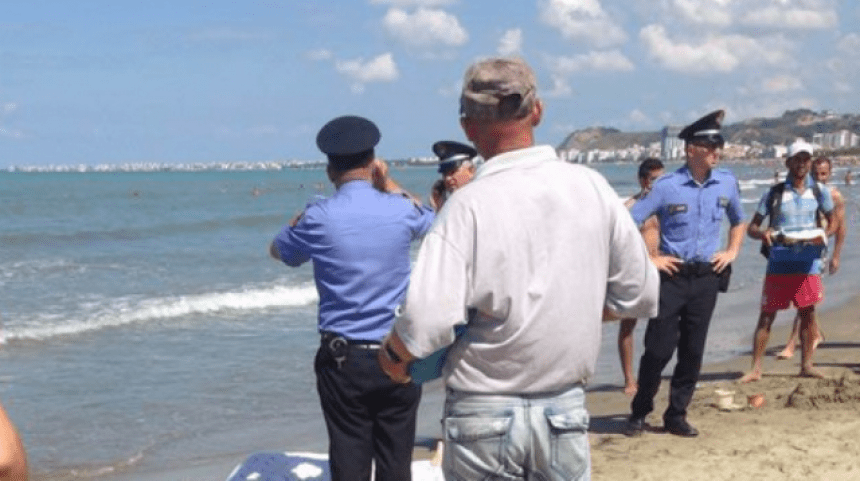 Turistja serbe mbytet duke u larë në det
